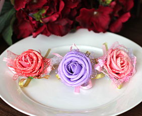 结婚婚庆用品礼品特价 新娘手腕花与伴娘姐妹手腕花丝带选购指南